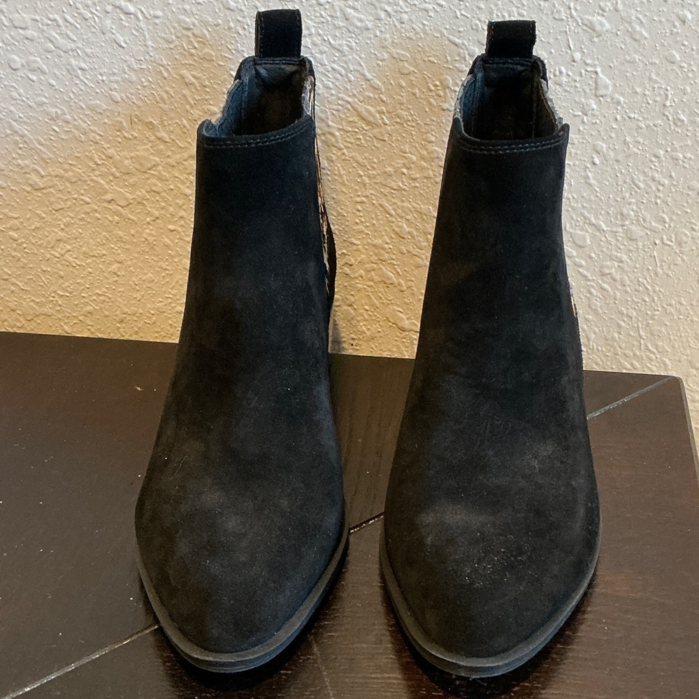 Crown Vintage Black Suede Women’s Boots Size 8.5